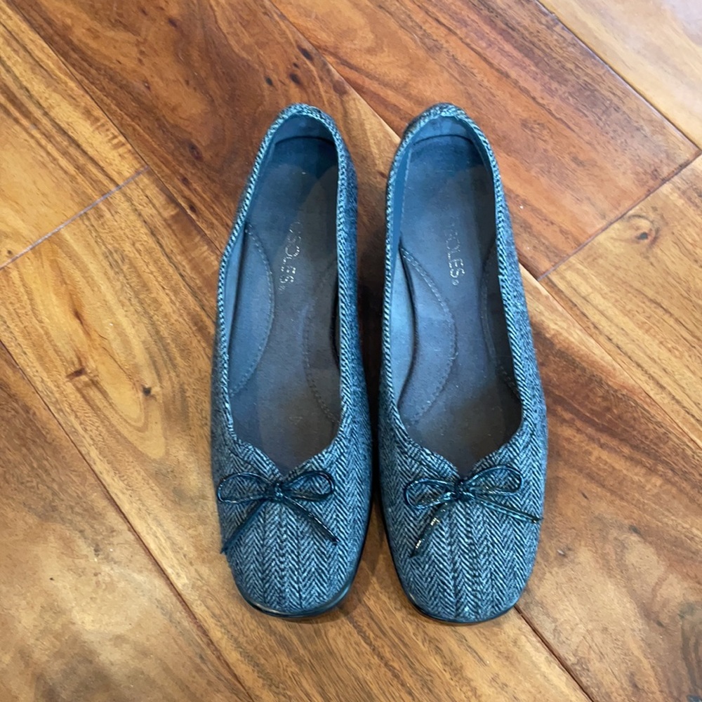 Aerosols Gray Wedges Size 6.5